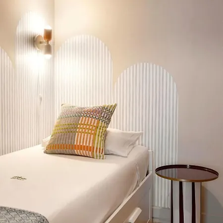 Appartement Memoiren Der Traditionellen Kuenste- Balcony At Downtown By Interhome *