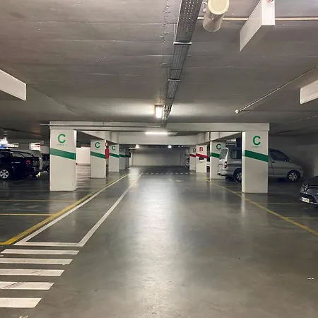 Apartamento Memoiren Der Traditionellen Kuenste- Balcony At Downtown By Interhome