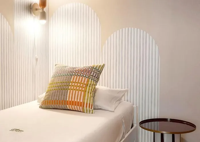 Apartament Memoiren Der Traditionellen Kuenste- Balcony At Downtown By Interhome *