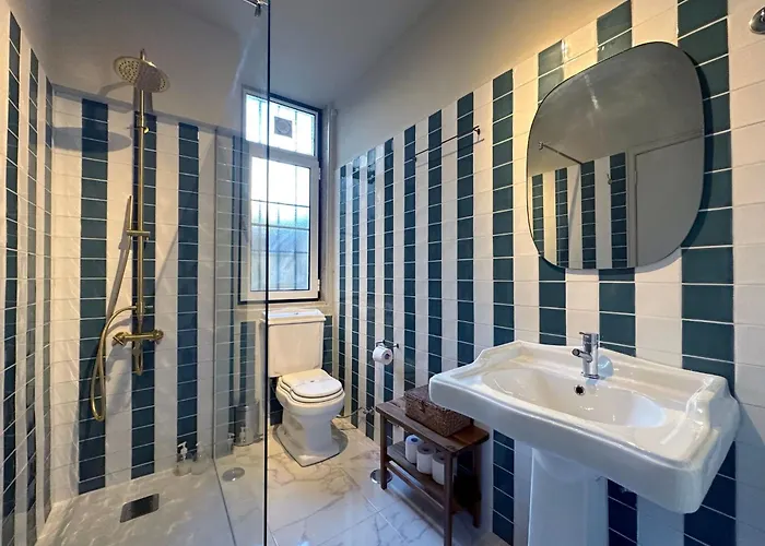 Apartment Memoiren Der Traditionellen Kuenste- Balcony At Downtown By Interhome Lissabon